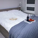 아파트 Z Ogrodkiem