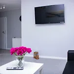 Z Ogrodkiem 아파트 트르제삭츠