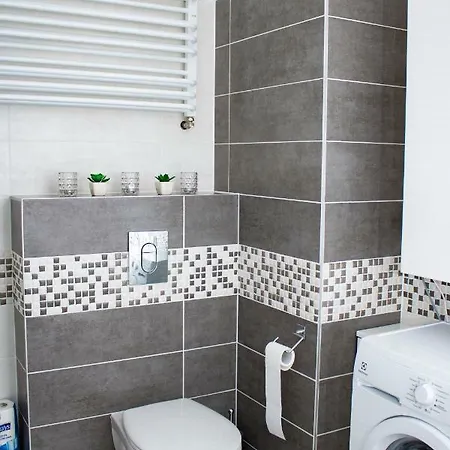 Apartment Z Ogrodkiem